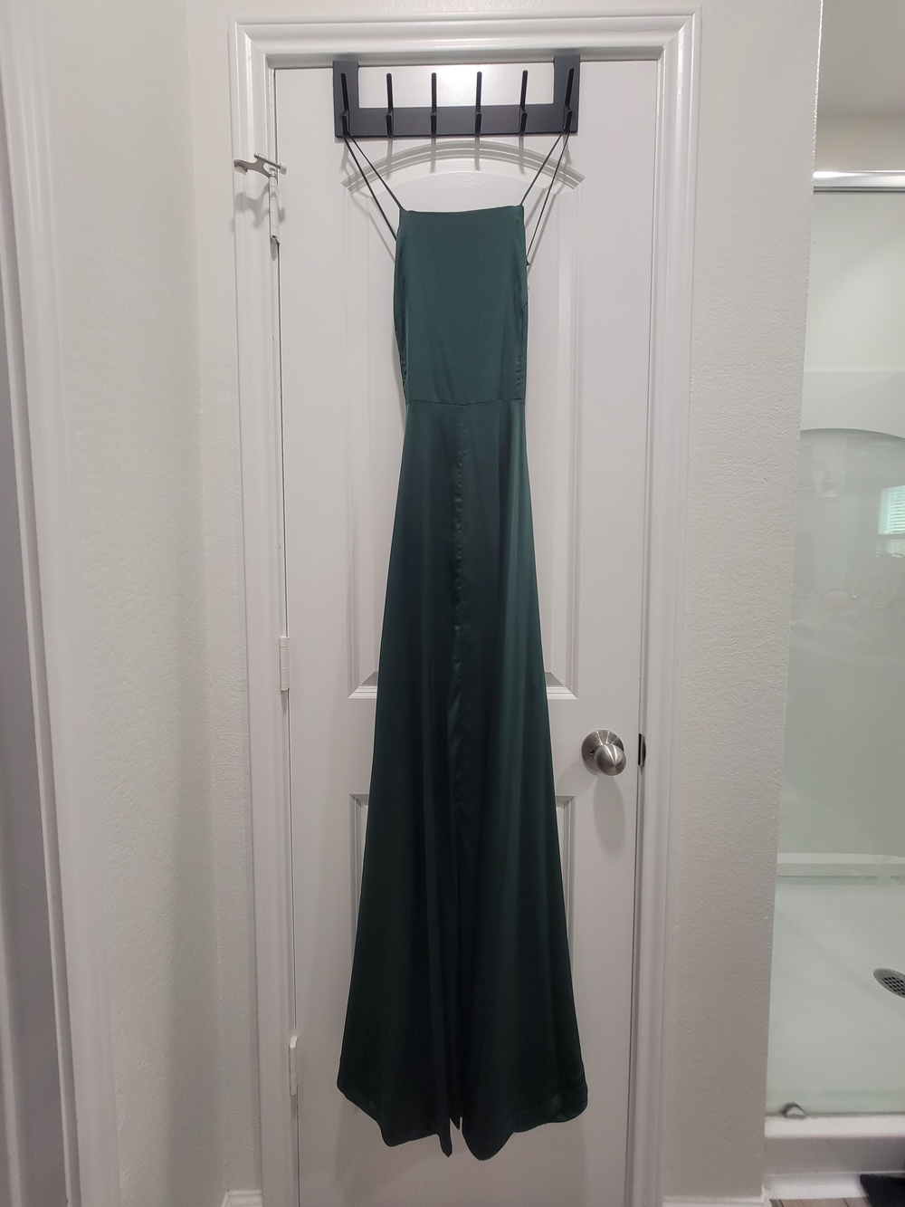Elegant Forest Green Spaghetti-Strap Evening Dress